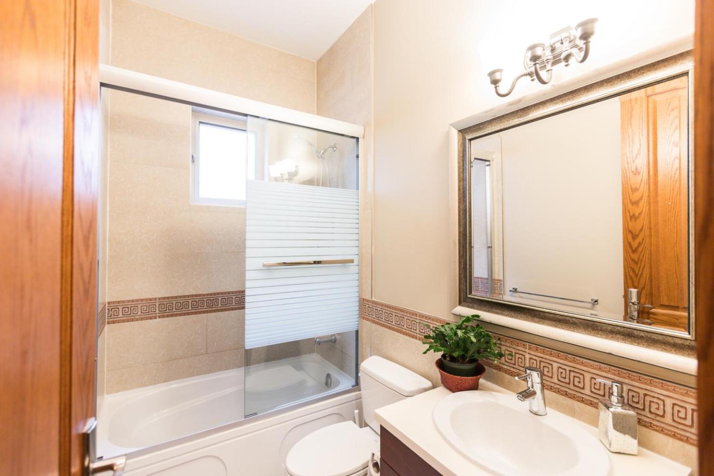 Appartamento An Yang House Burnaby Esterno foto
