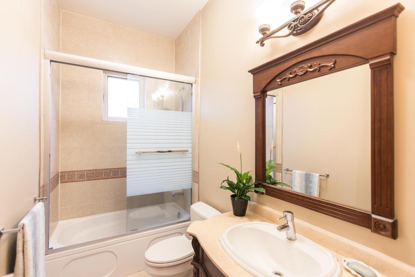 Appartamento An Yang House Burnaby Esterno foto